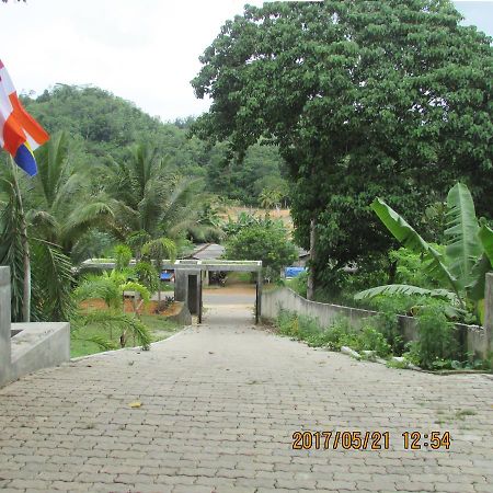 The Breeze Hotel Elpitiya  外观 照片