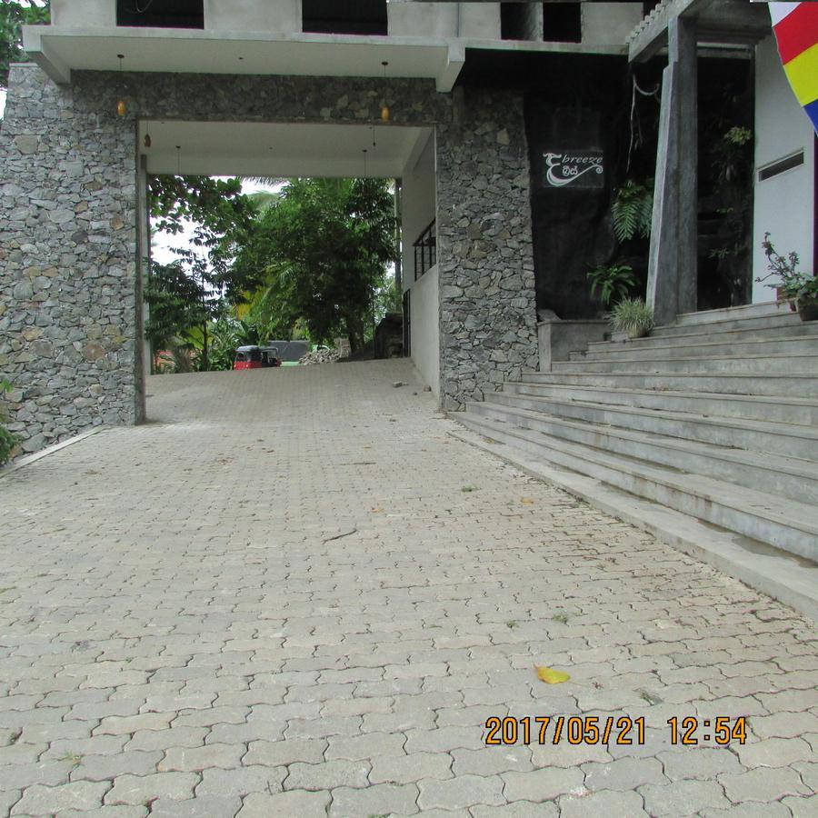 The Breeze Hotel Elpitiya  外观 照片